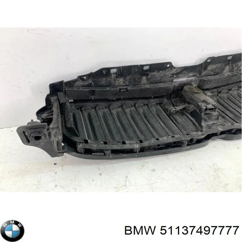  51137497777 BMW