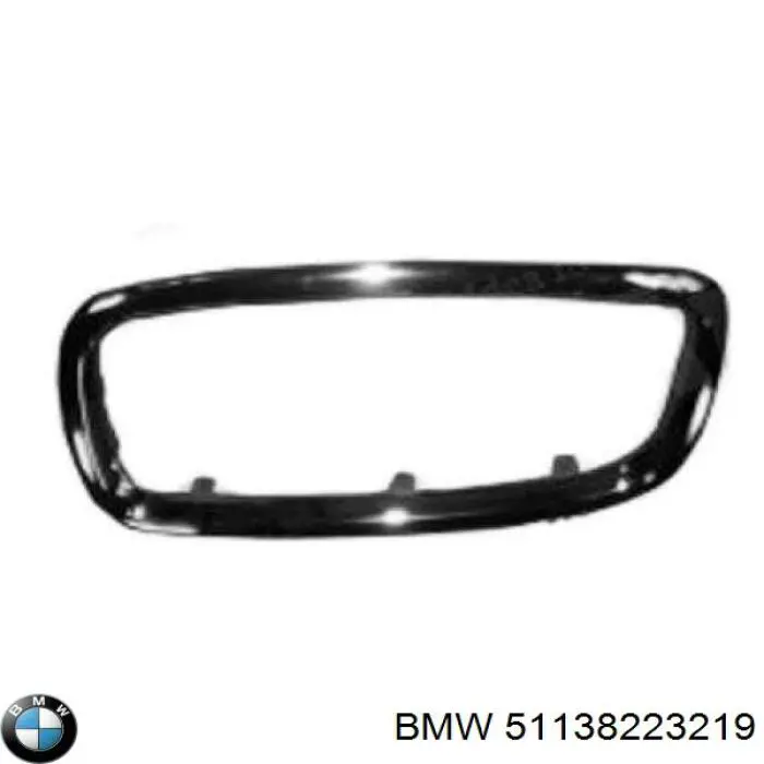 51138223219 BMW решетка радиатора левая