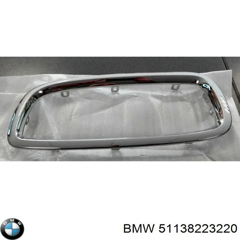 Купить 51138223220 BMW Решетка радиатора правая