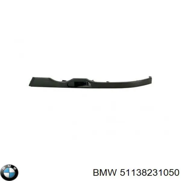 51138231050 BMW ресничка (накладка правой фары)