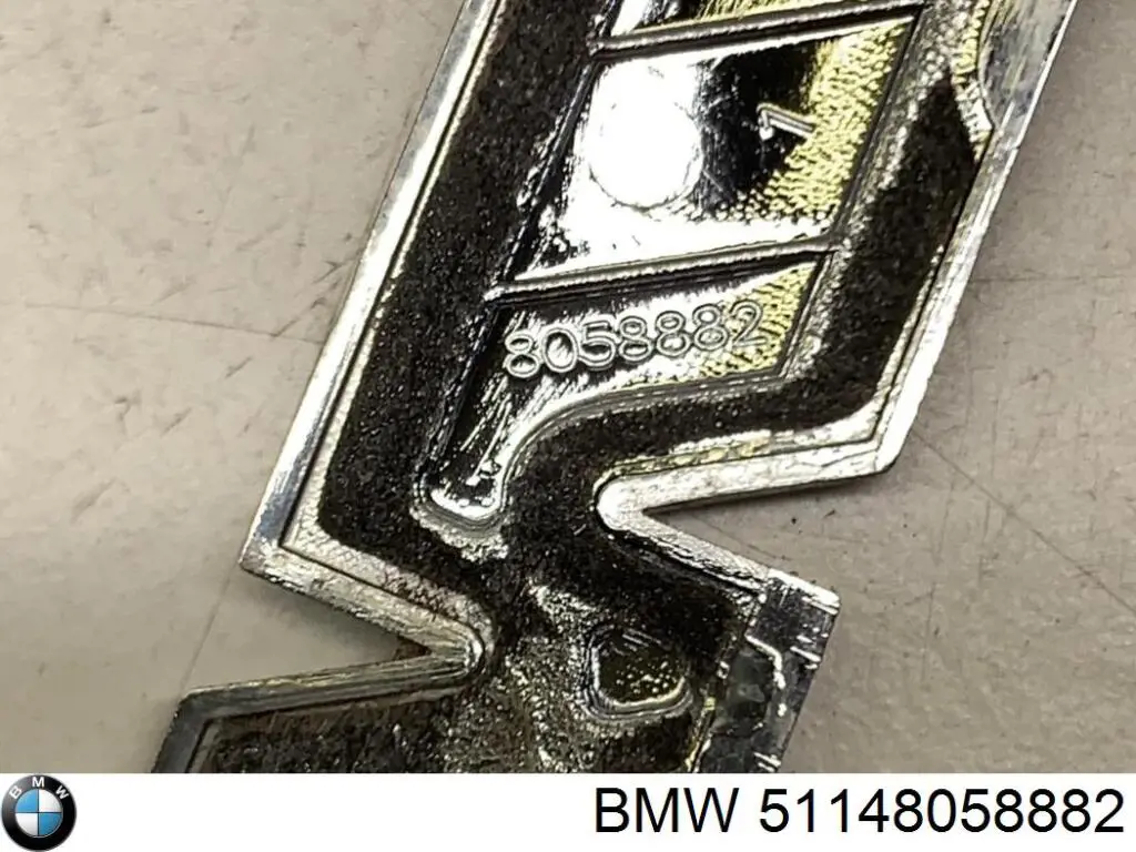 Эмблема капота BMW 51148058882