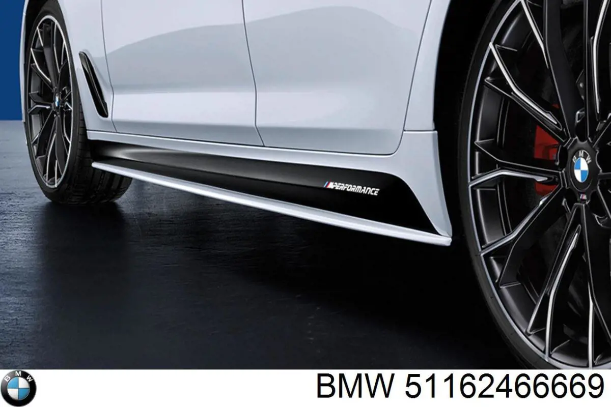 51162466669 BMW Накладка зеркала заднего вида, левая