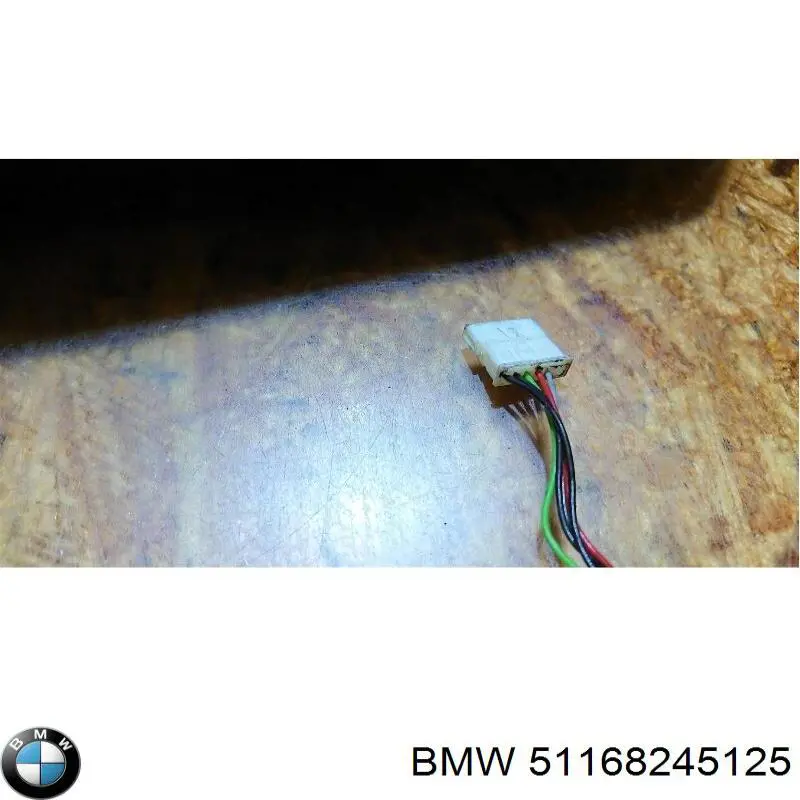  Левое боковое зеркало BMW 3 