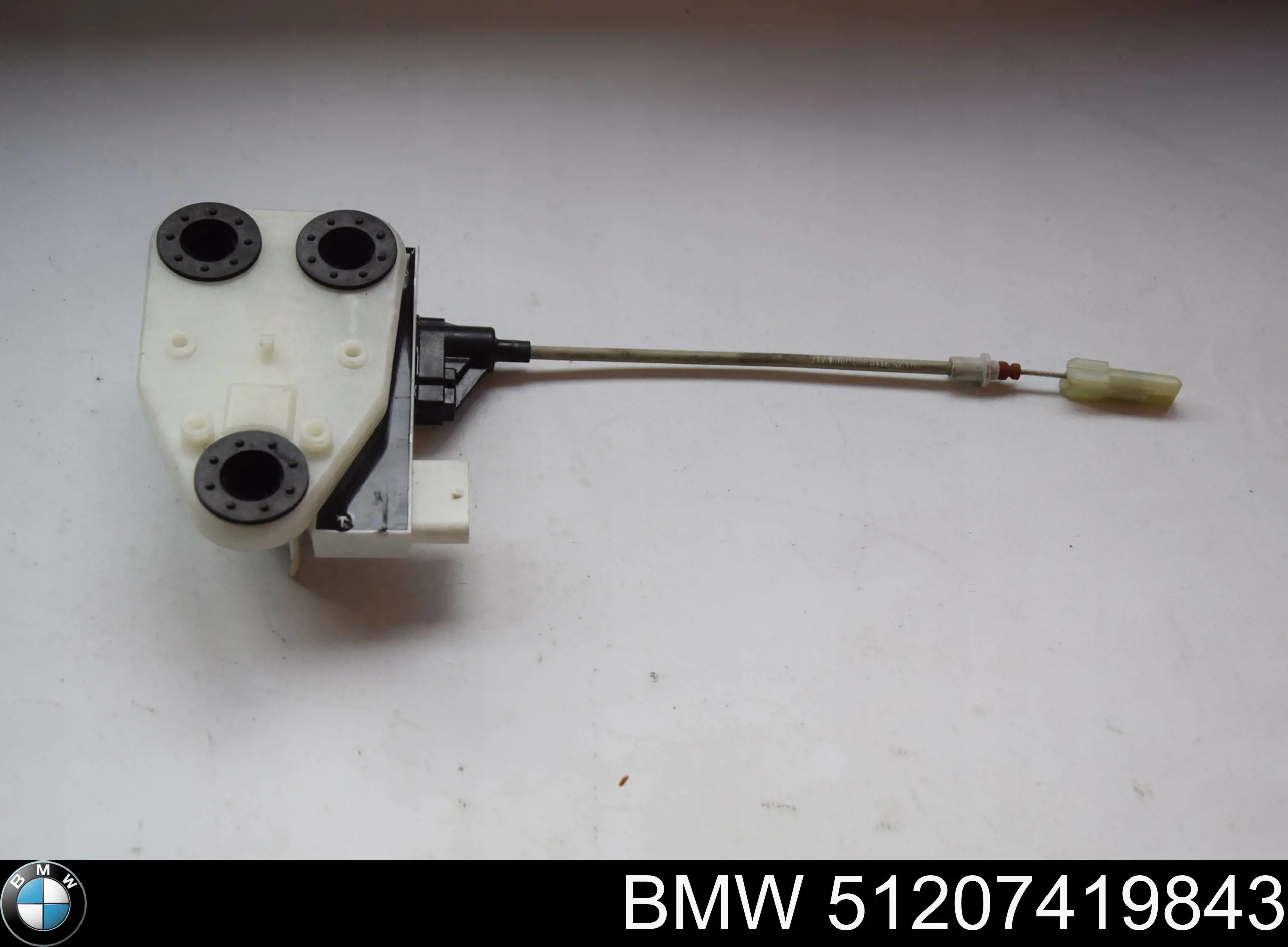 51207419843 BMW Замок двери задней левой
