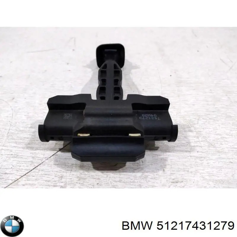 7431279 BMW Ограничитель открывания двери
