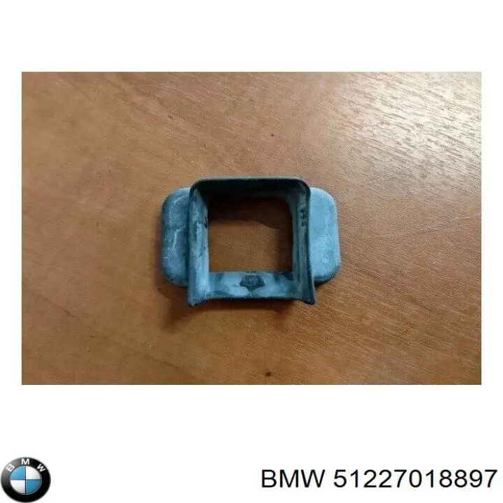 51227018897 BMW 