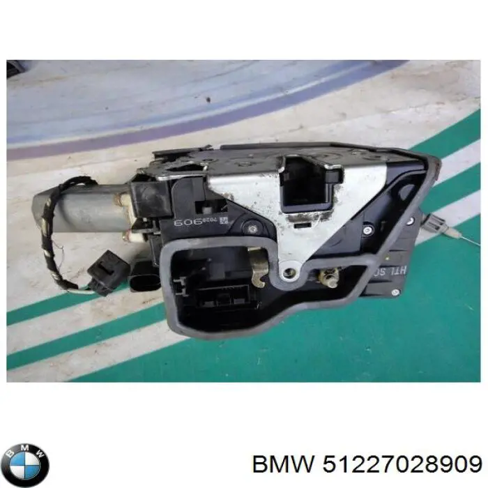 Замок задней двери, левой BMW 51227202127 цена, от 63.35 USD