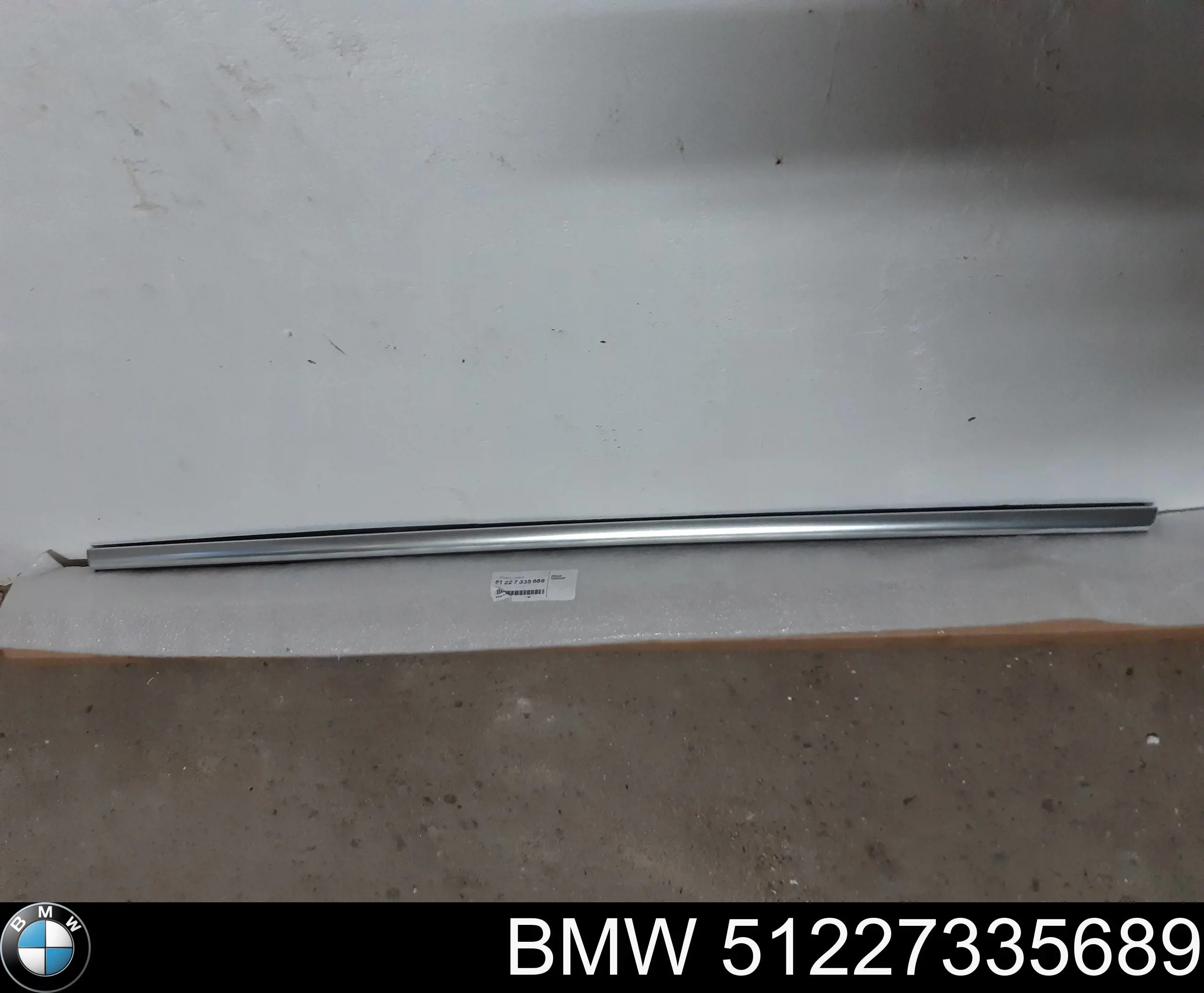  51227335689 BMW
