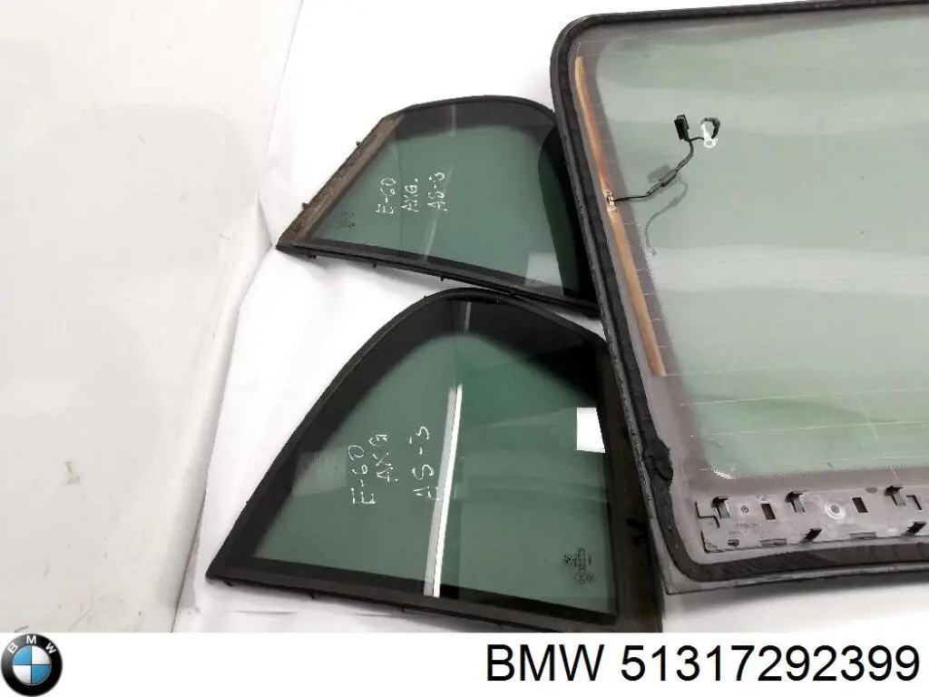 Лобовое стекло 51317292399 BMW
