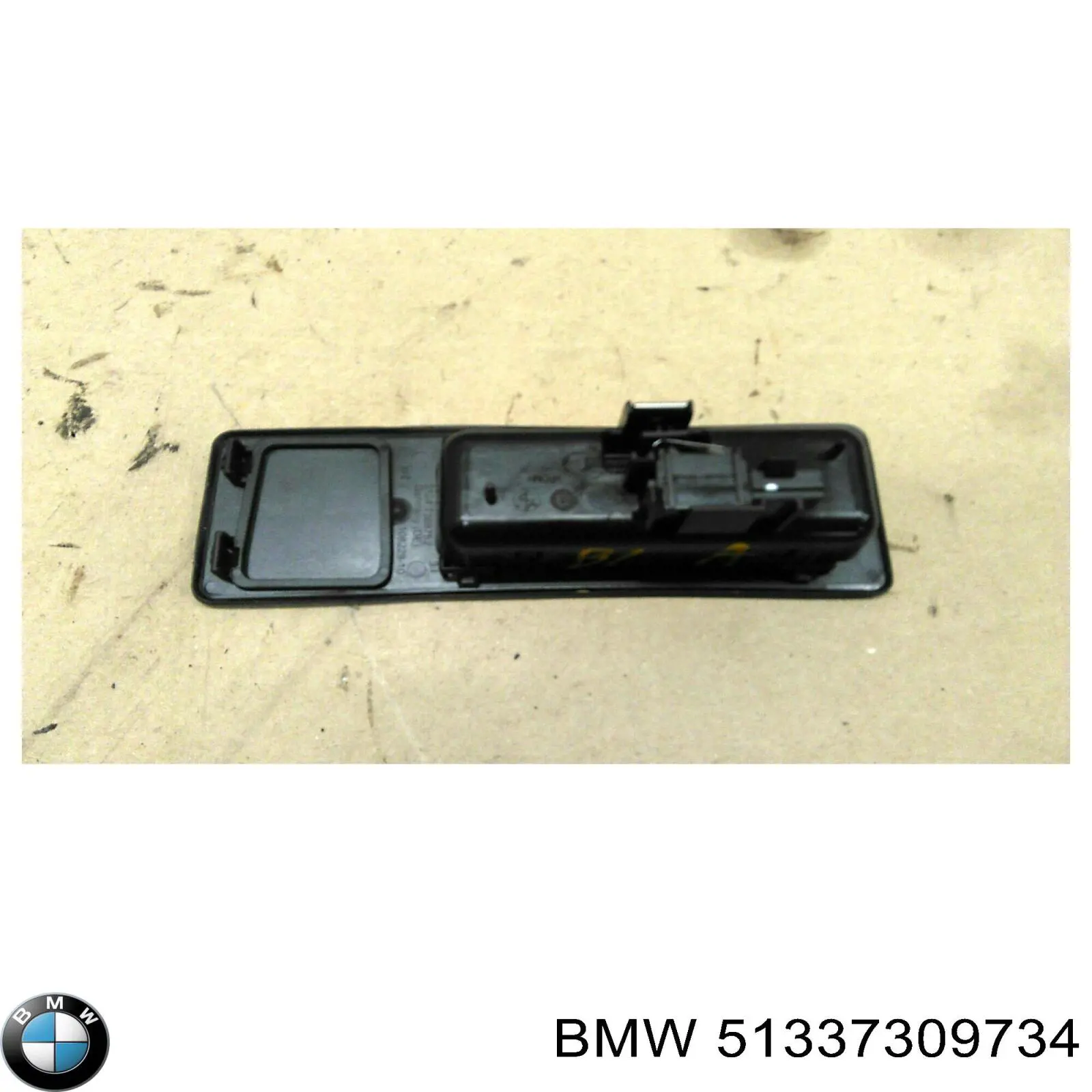 Купить 51337309734 BMW Стекло двери передней правой