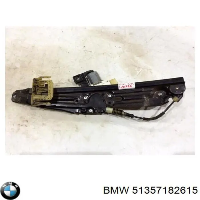 51357182615 BMW mecanismo de acionamento de vidro da porta traseira esquerda