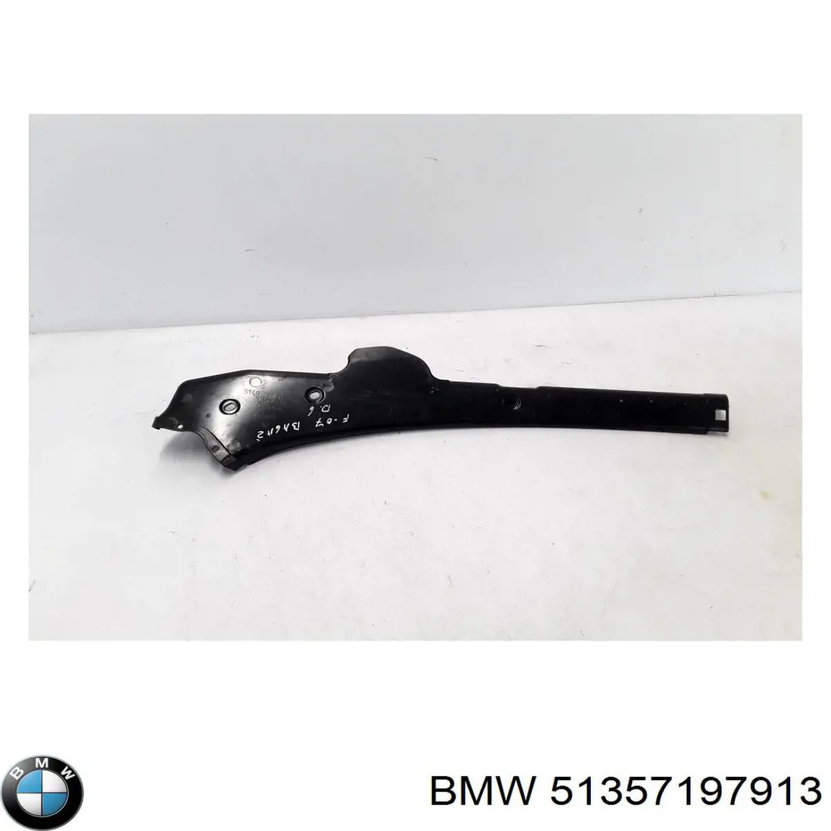 Стекло задней двери, левой BMW 51357197913 цена, от 37.58 USD