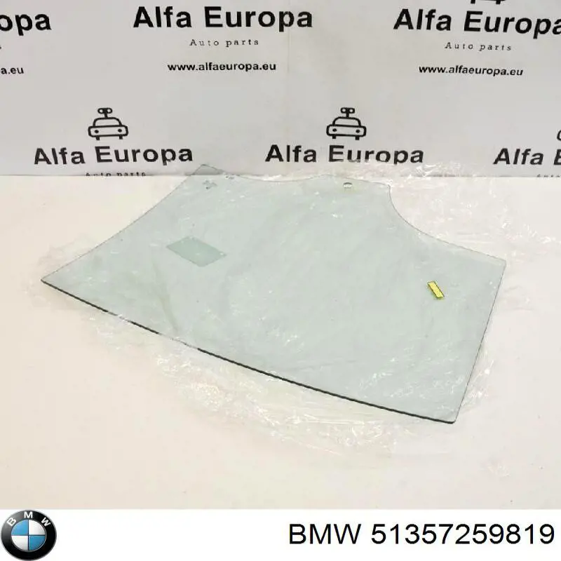 Стекло двери задней левой 51357259819 BMW