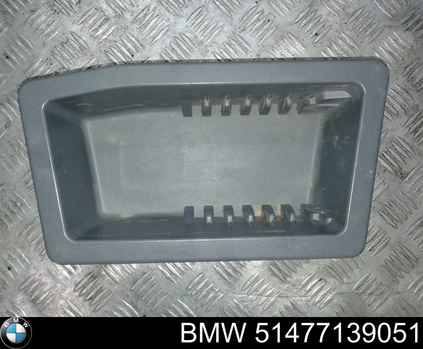 51477139051 BMW 