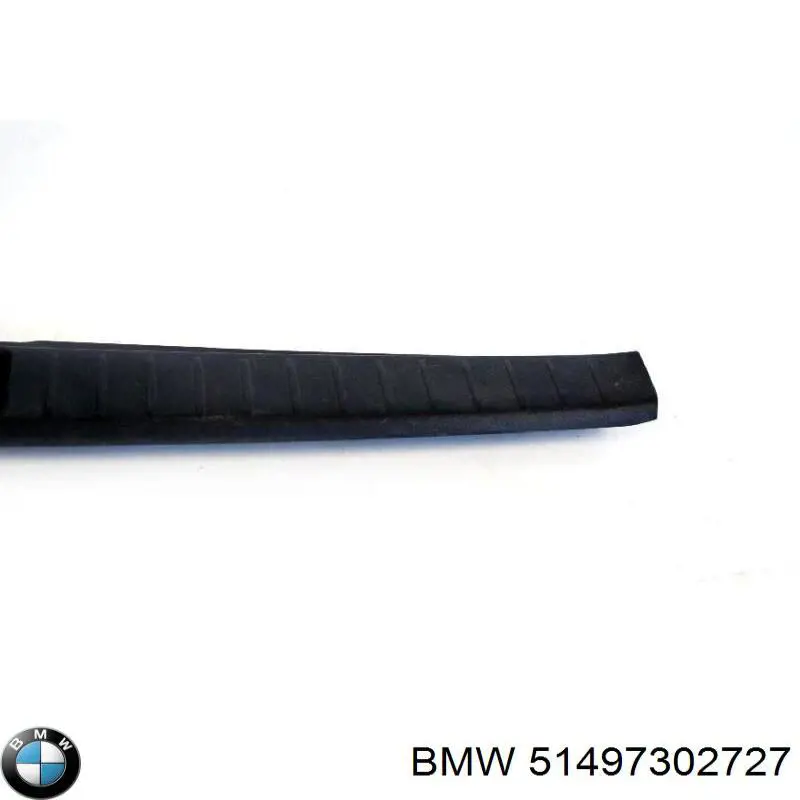Обшивка (облицовка) крышки багажника (двери 3/5-й задней) 51497302727 BMW