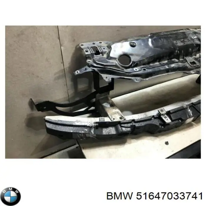 Суппорт радиатора верхний (монтажная панель крепления фар) на BMW 5 (E61) купить.