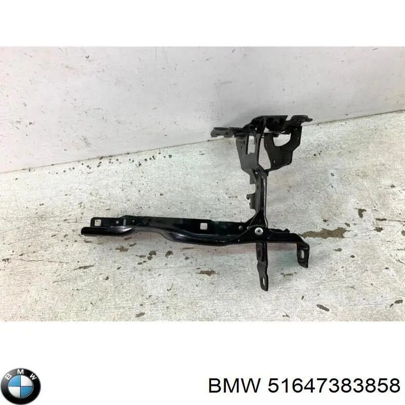 Купить 7075159 Autotechteile Кронштейн (адаптер) крепления фары передней правой