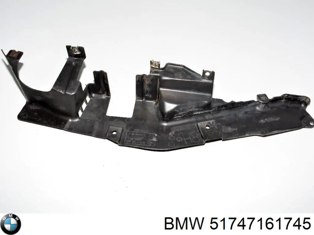 Щиток грязезащитный передней арки крыла BMW 51747161745 цена, от 74.94 USD