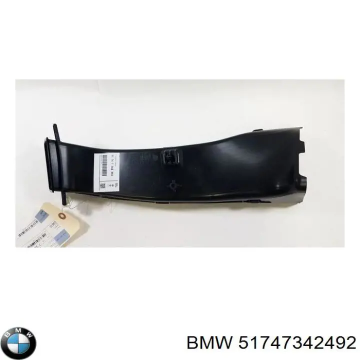 Воздуховод тормозного диска правый BMW 51747342492