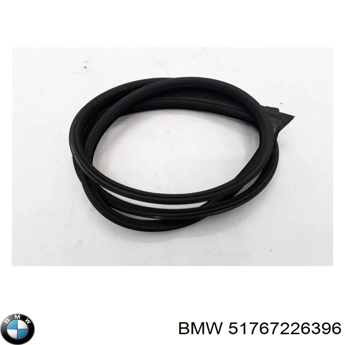 51767226396 BMW Уплотнитель двери передней, правой (на двери)