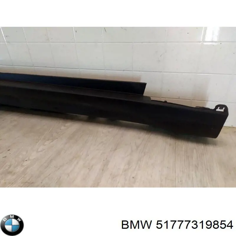 Подножка правая 51777319854 BMW