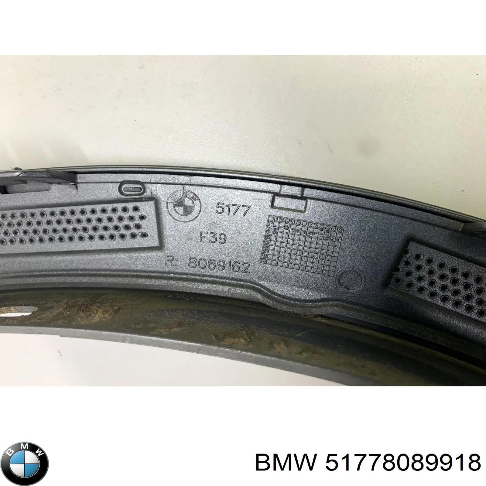 51778089918 BMW 