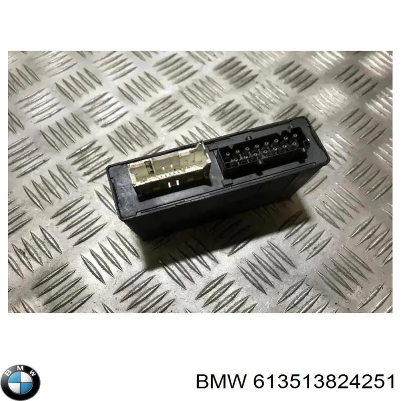  613513824251 BMW