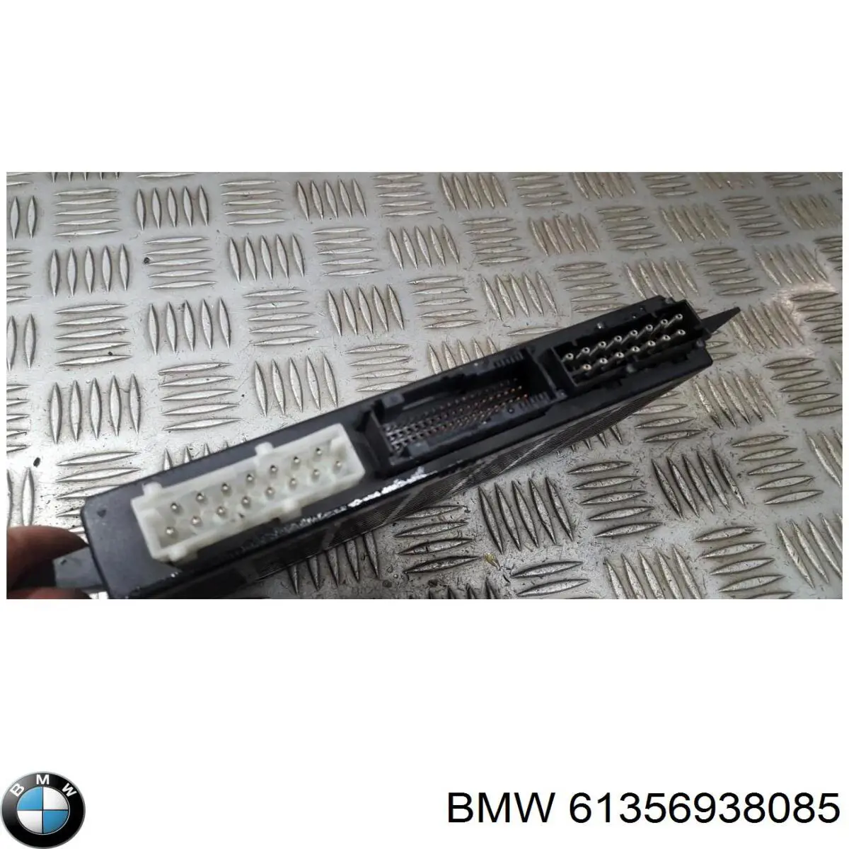  61356938085 BMW