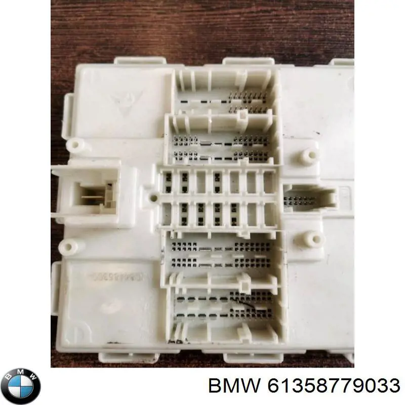 61358779033 BMW 