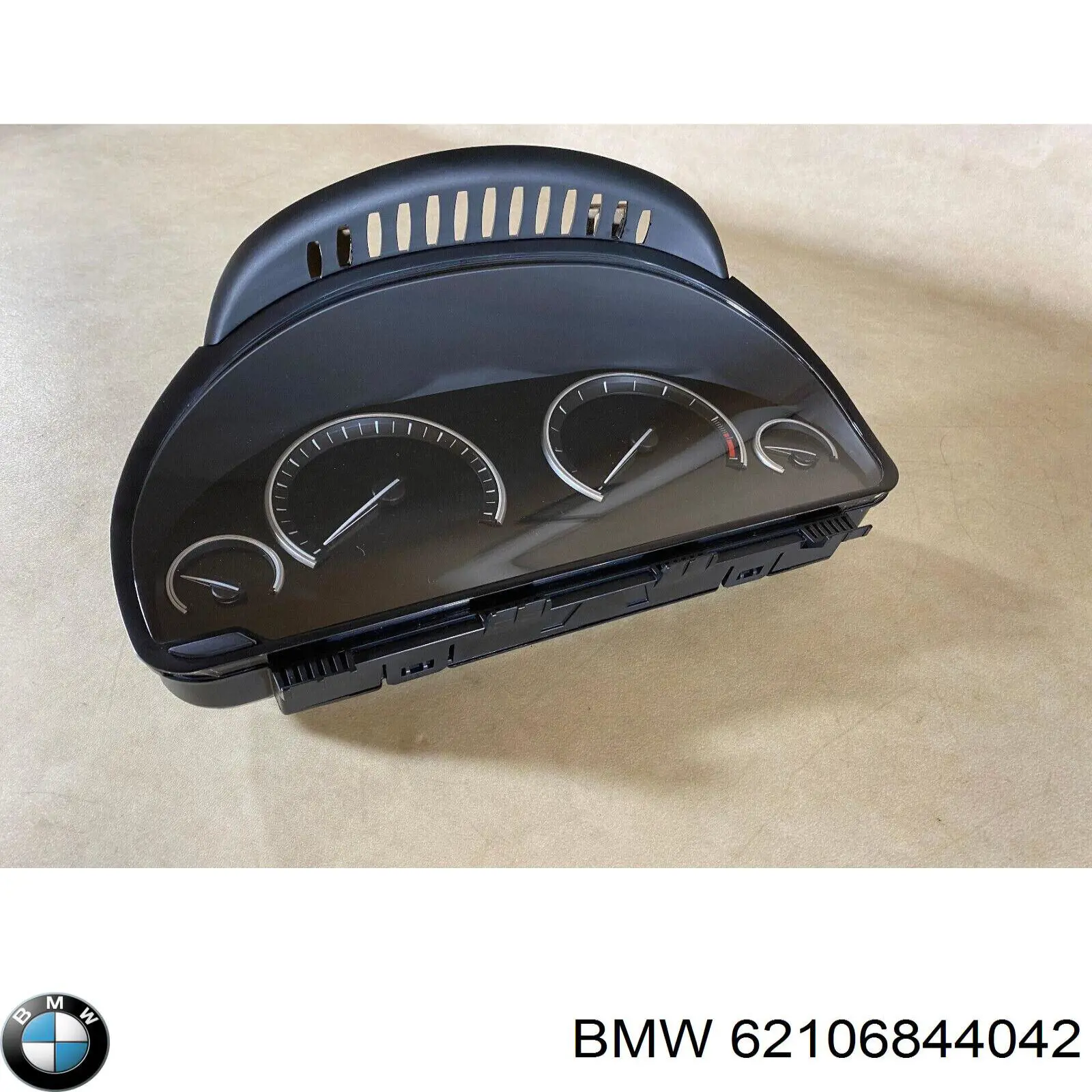 62106844042 BMW Щиток приборов