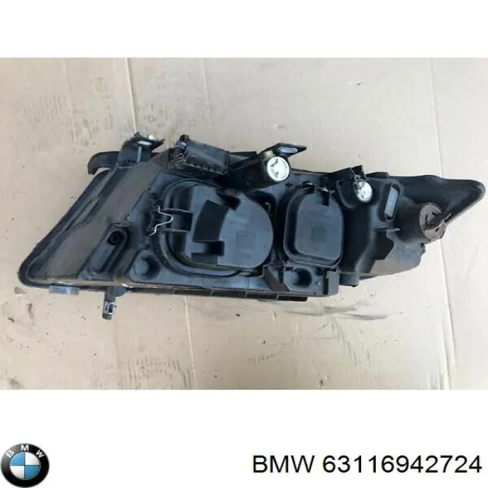 Правая фара 63116942724 BMW