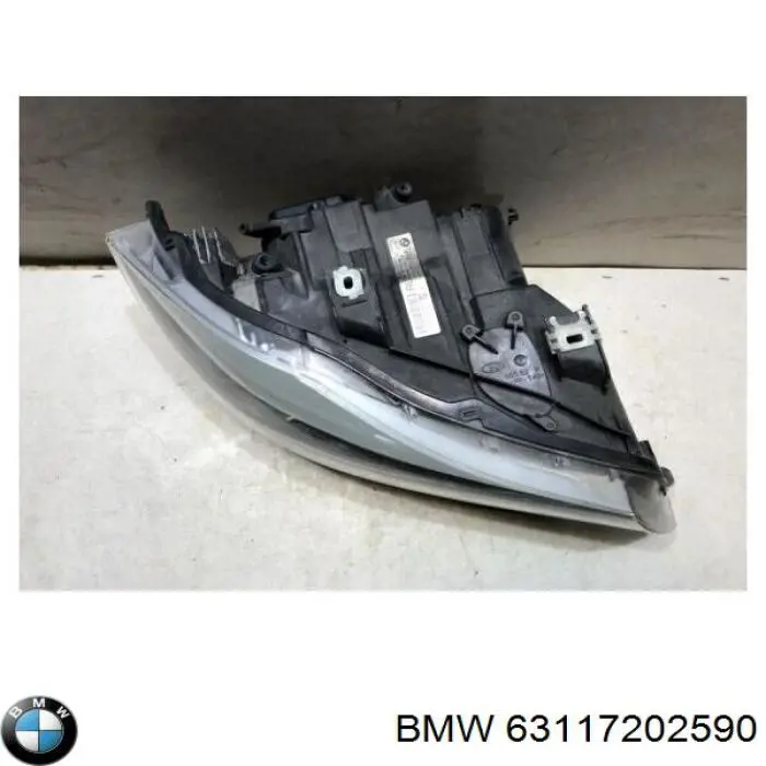 Правая фара 63117202590 BMW