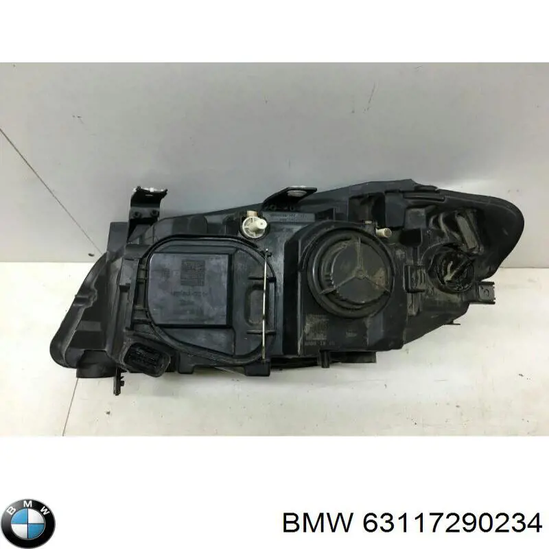 63117290234 BMW фара правая