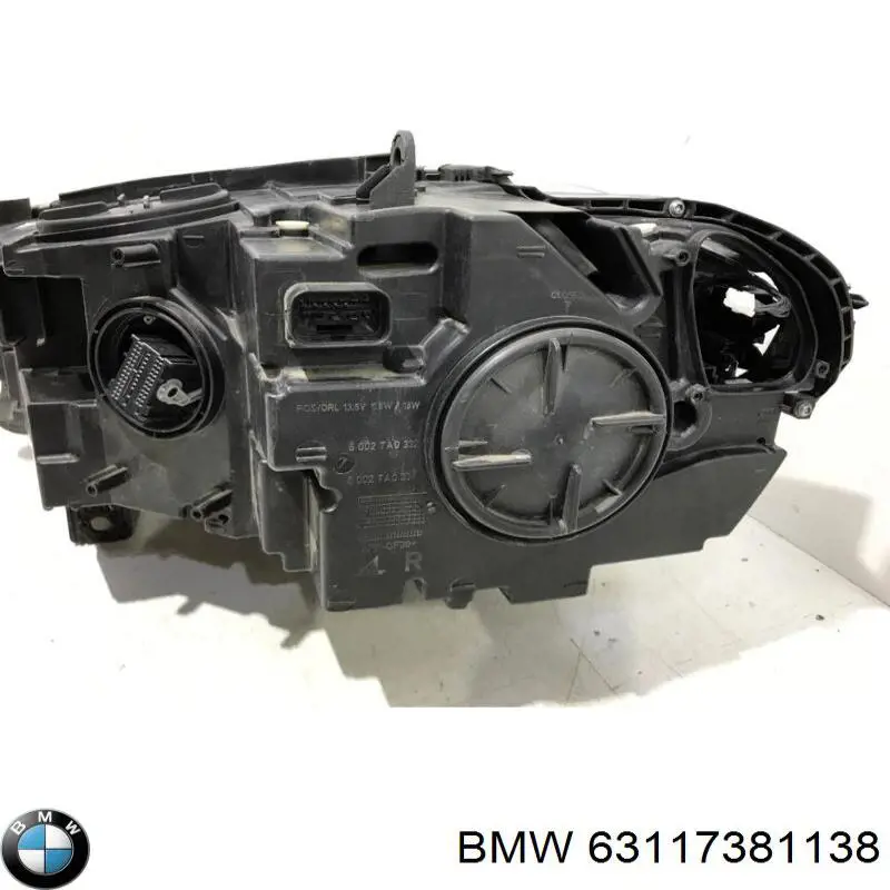Правая фара 63117381138 BMW