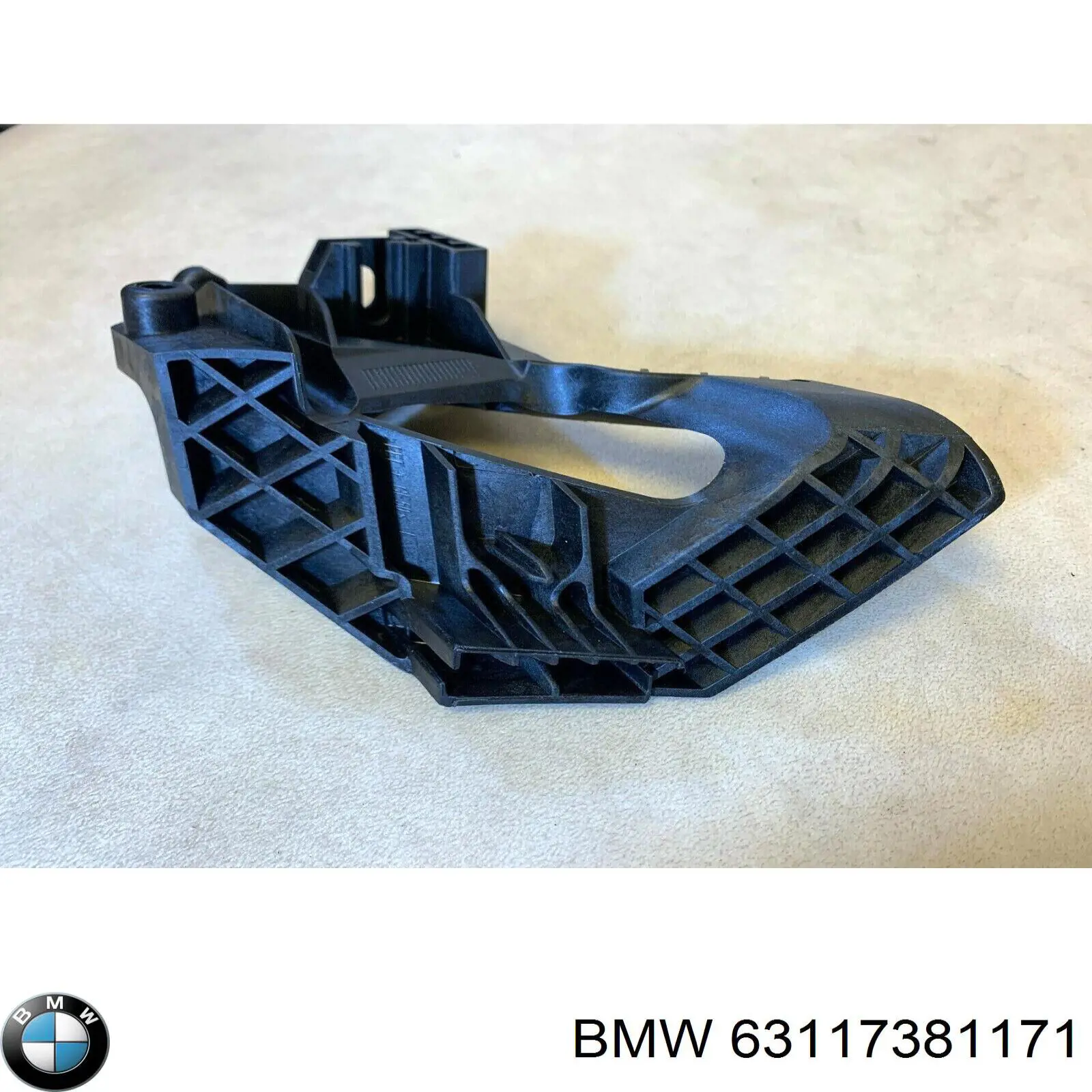 63117381171 BMW Крепление фары передней, левой