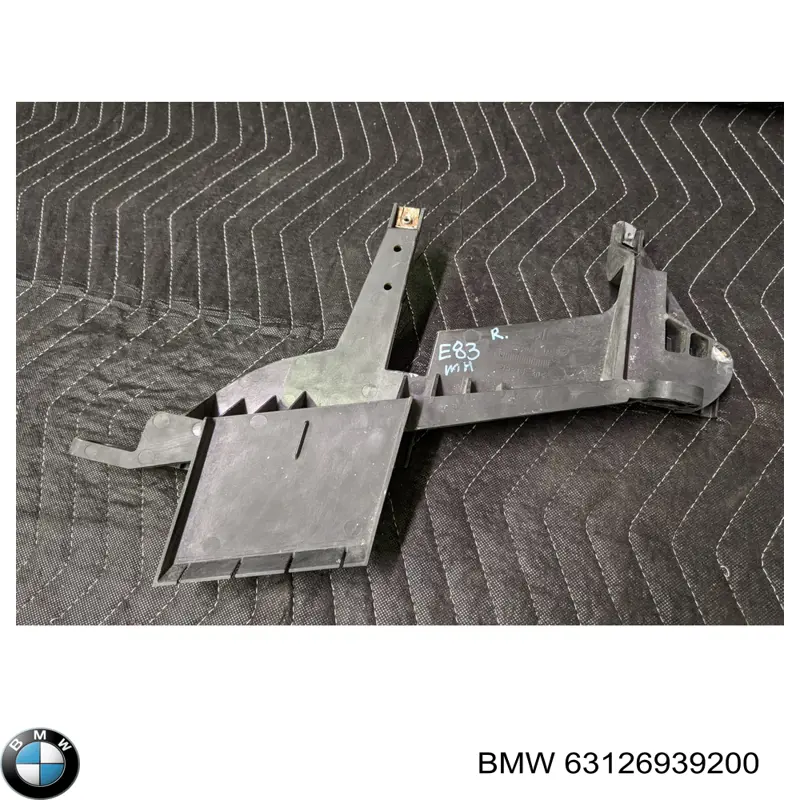 Кронштейн (адаптер) крепления фары передней правой на BMW X3 (E83) купить.