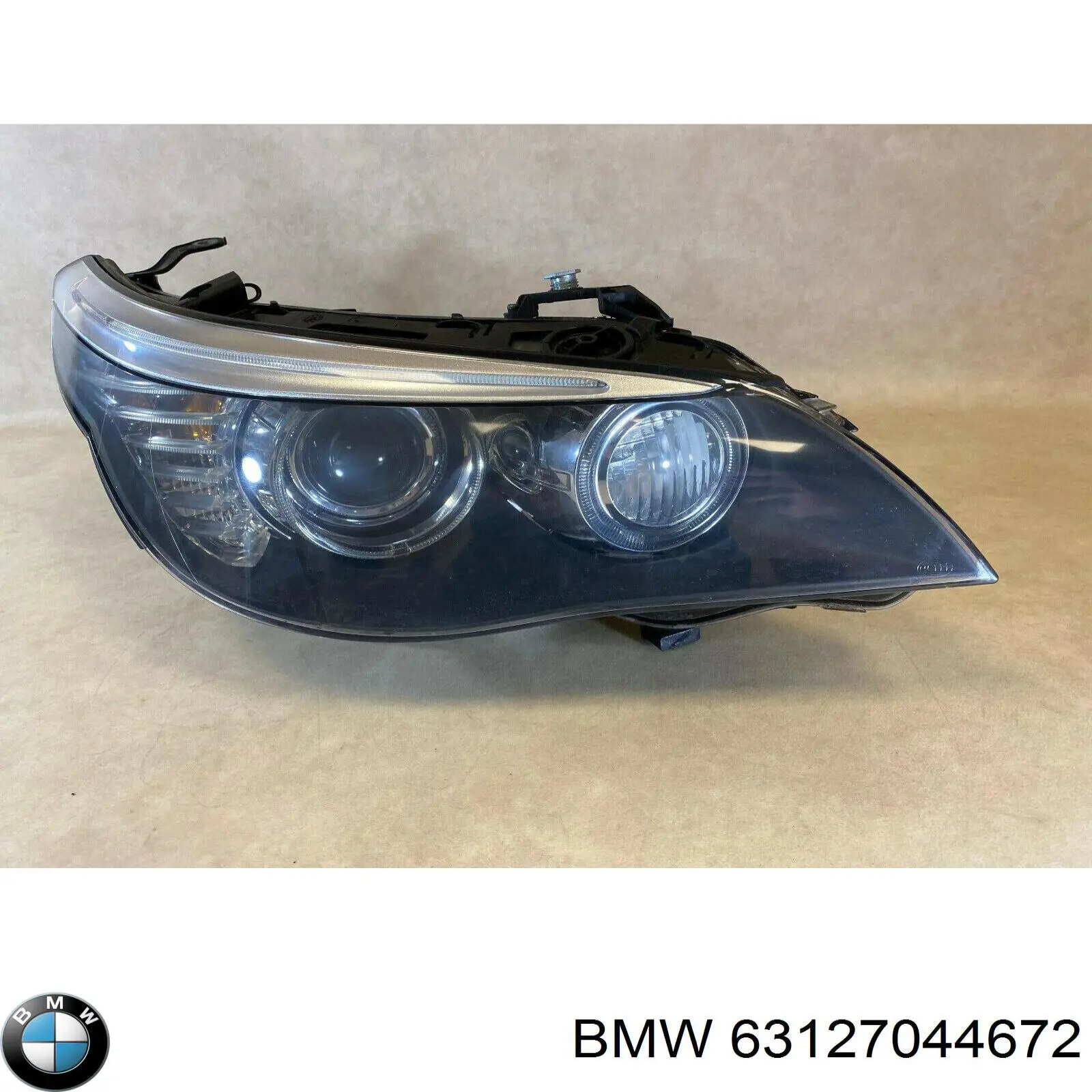 Правая фара 63127044672 BMW
