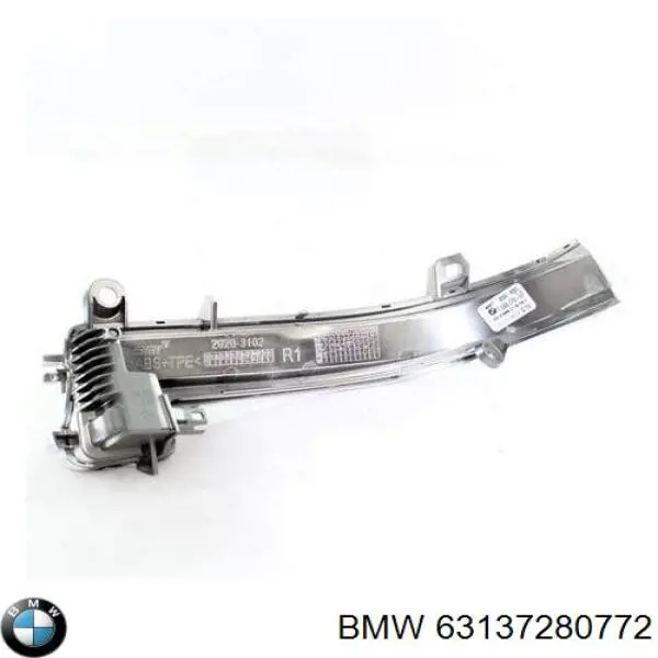 Правый указатель поворота зеркала  BMW 63137280772