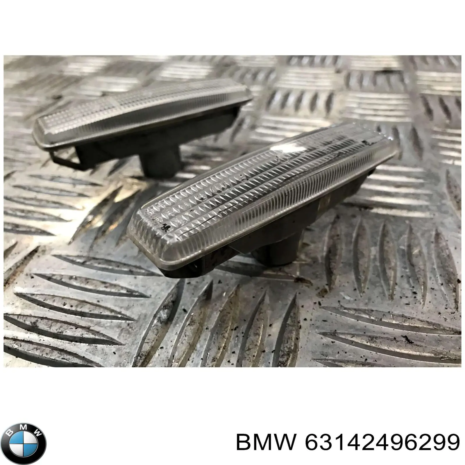 Повторитель поворота в крыло BMW 5 седан (E39) (1995 - 2003) цена, от 4.66 USD