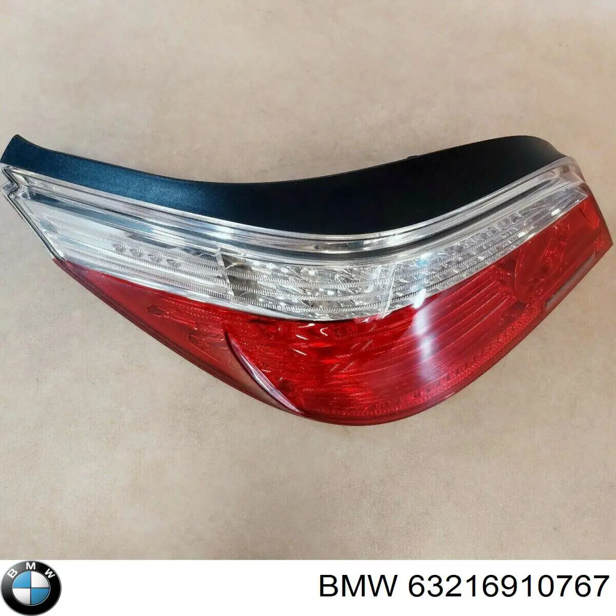 Фонарь задний левый внешний 63216910767 BMW