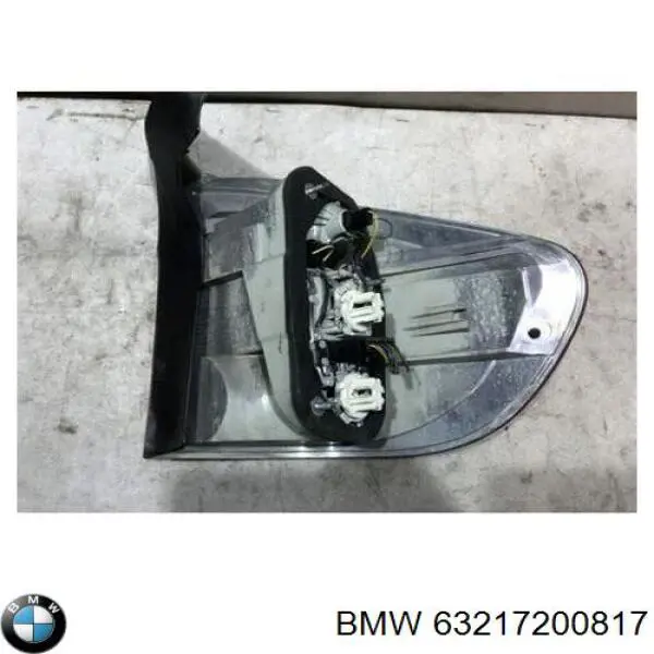 Задний левый внешний фонарь BMW 63217200817