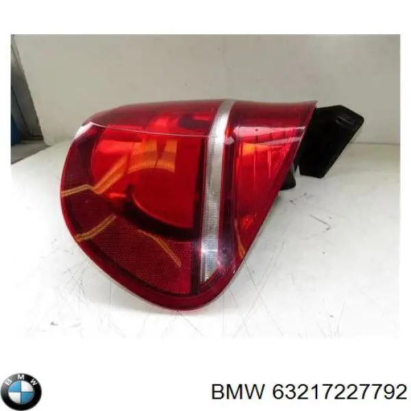63217227792 BMW Задний правый внешний фонарь