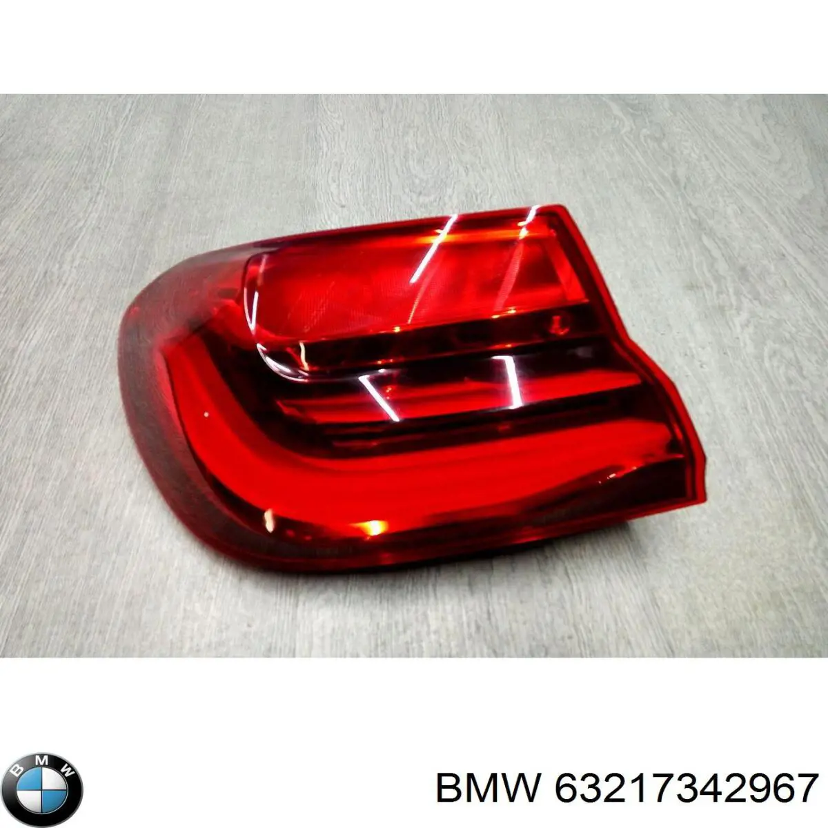 7342967 BMW Задняя левая внутренняя фара