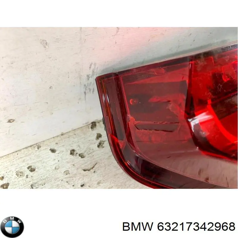 63217342968 BMW Фара задняя правая внутренняя