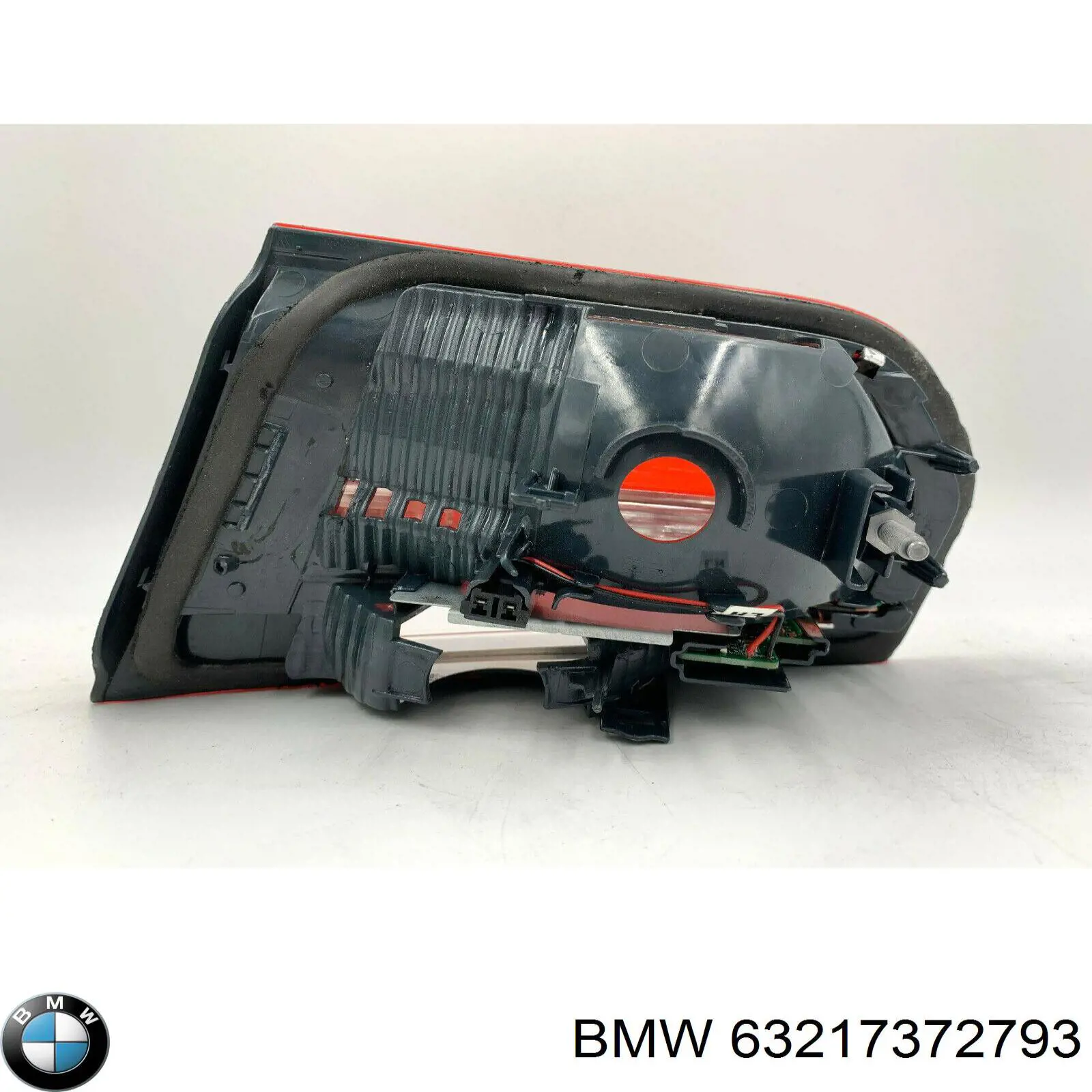 Фонарь задний левый внутренний 7016300 Autotechteile