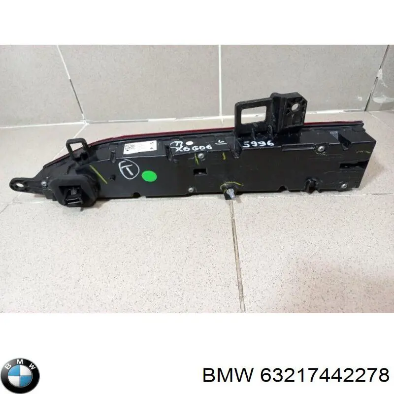 Фонарь задний правый внутренний 63217442278 BMW