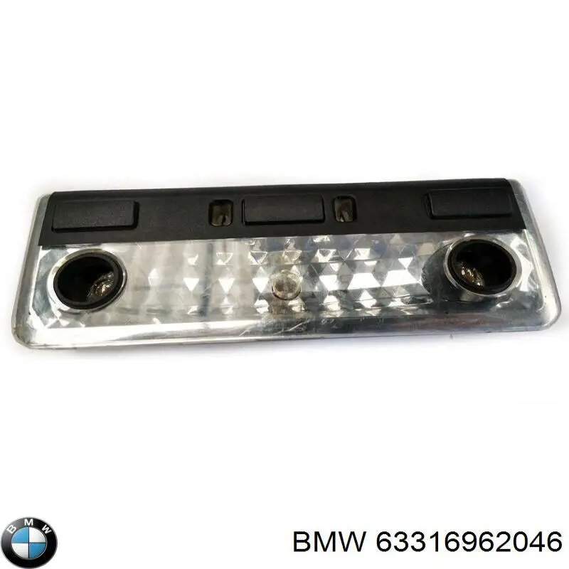 63316962046 BMW плафон освещения салона (кабины)