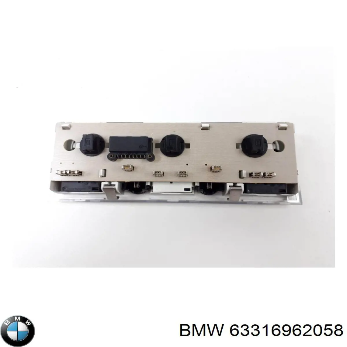Купить 63316962058 BMW Плафон салона