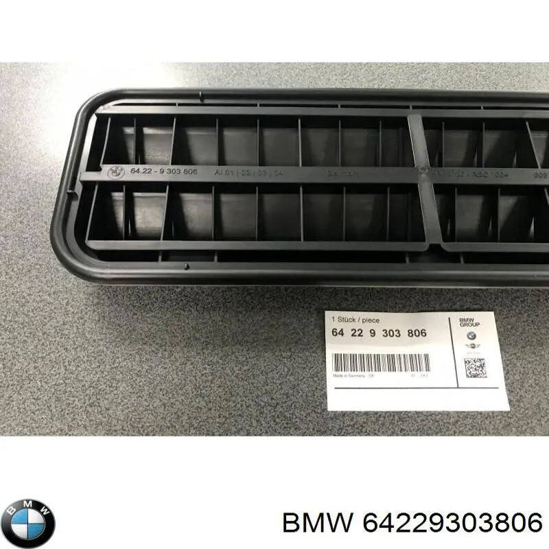 64220302763 BMW Решетка вентиляции салона задняя