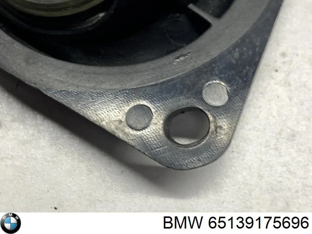 Купить 65139175696 BMW 